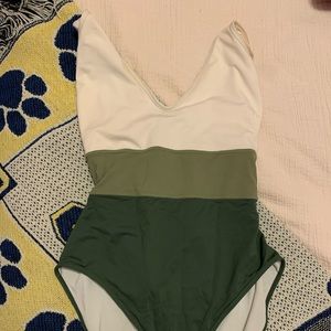 Vince Camuto 1 Piece Swimsuit